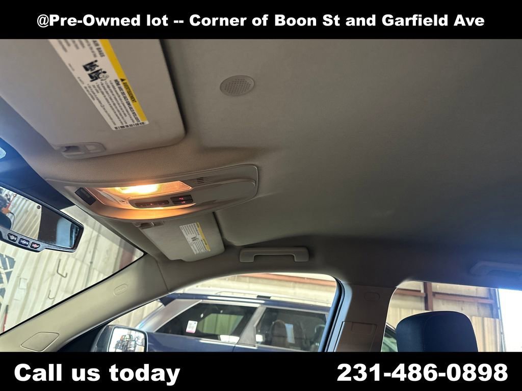 Used 2014 Carbon Black Metallic GMC SLE image 13