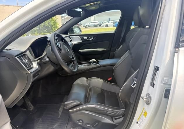 Used 2024 Crystal White Volvo Ultimate image 7