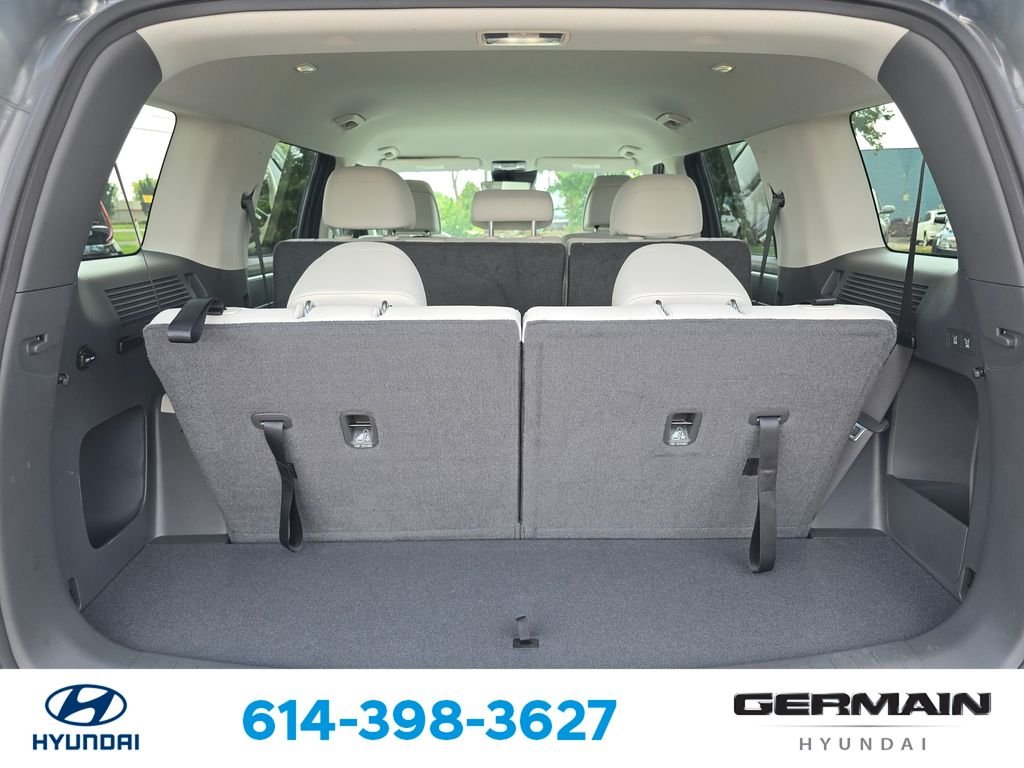 Used 2025 Gray Hyundai SE image 21