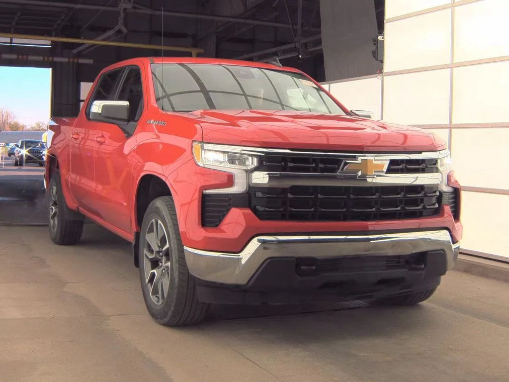Used 2023 Red Chevrolet LT image 3