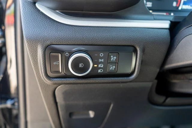 Used 2023 Black Ford XLT image 22