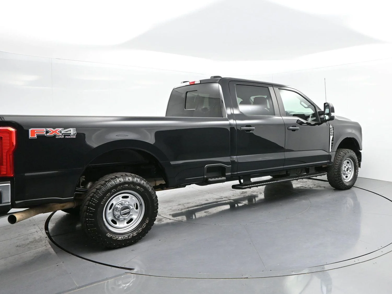 Used 2024 Black Ford XL image 7
