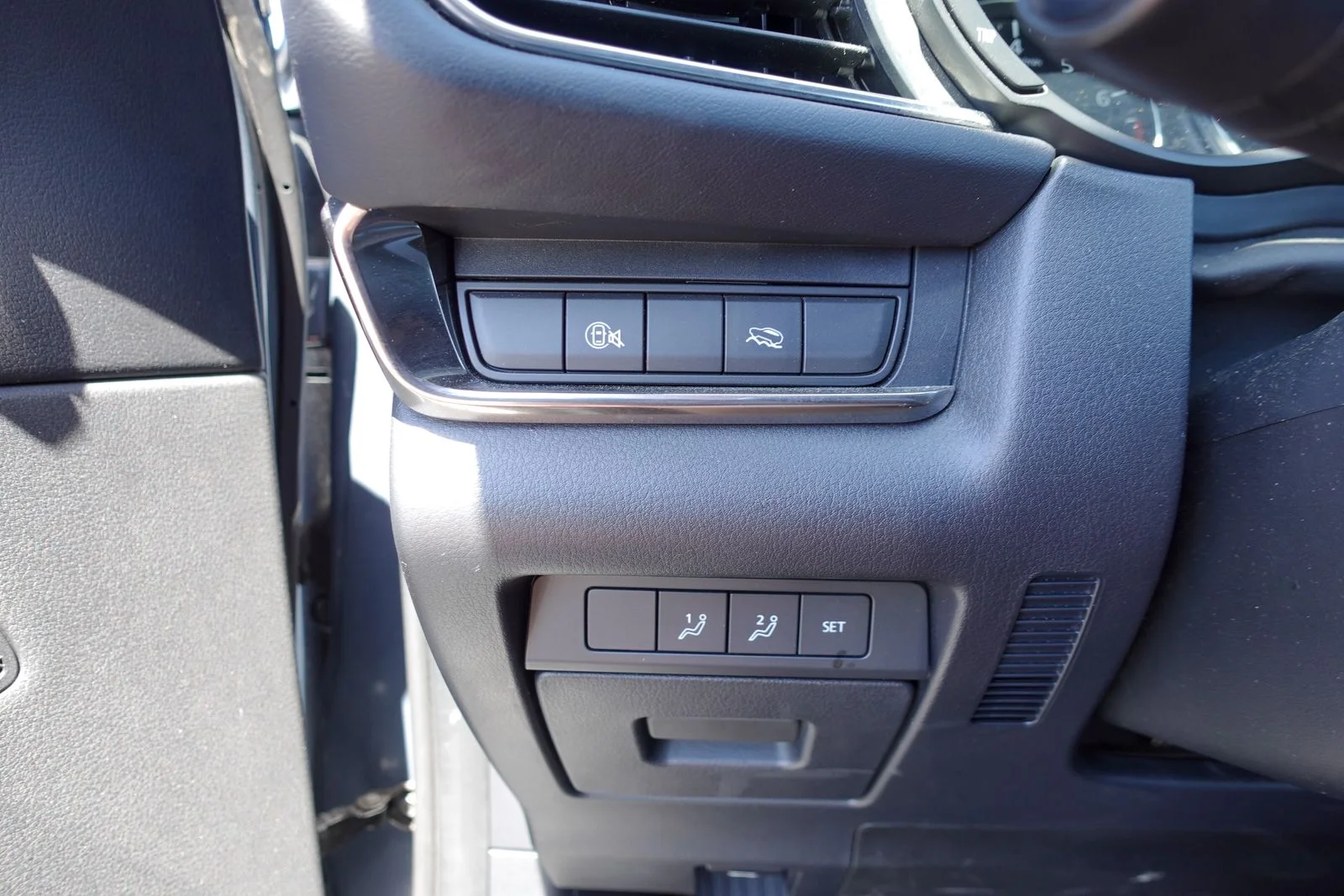 Certified Used 2025 Polymetal Gray Metallic Mazda 2.5 S Carbon Edition image 18