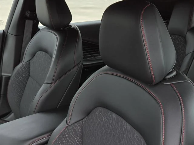 New 2026 Diamond Black Crystal Pearlcoat Dodge R/T image 16
