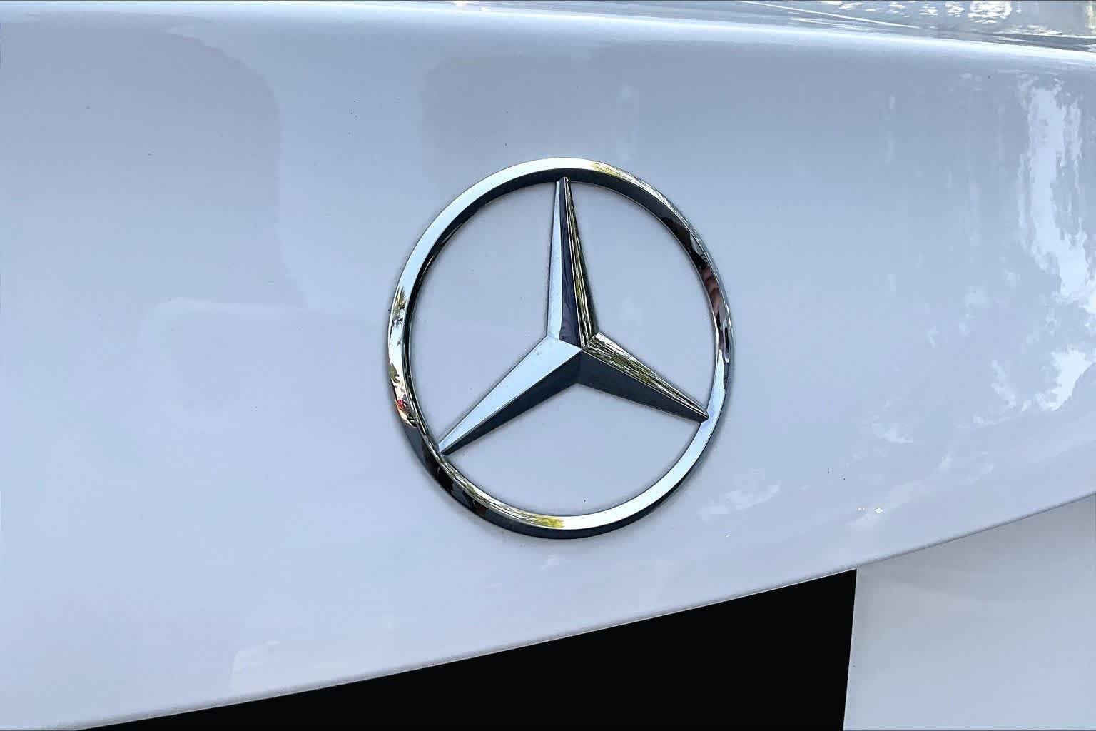 Certified Used 2022 Polar White Mercedes-Benz C 300 image 31