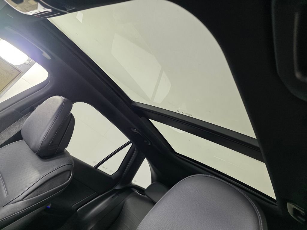 New 2026 Cirrus Silver Metallic Mercedes-Benz GLC 300 image 24
