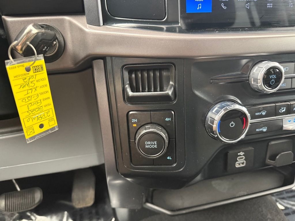 Used 2025 Silver Ford XLT image 52