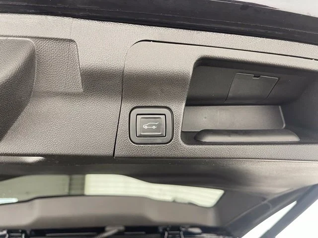 Used 2021 Blue GMC SLE image 51