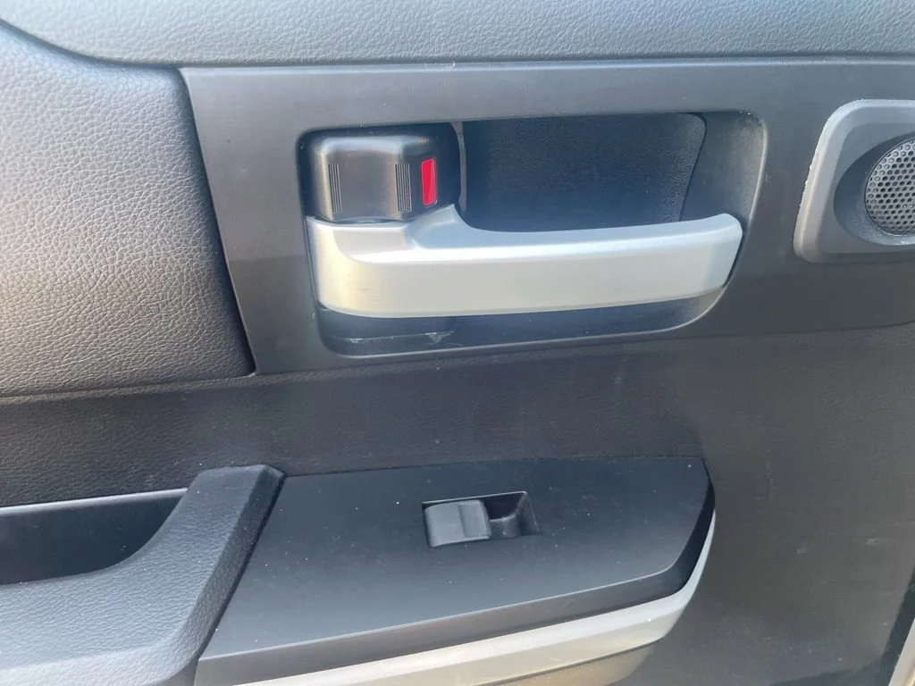 Used 2019 Silver Toyota SR5 5.7L V8 image 17