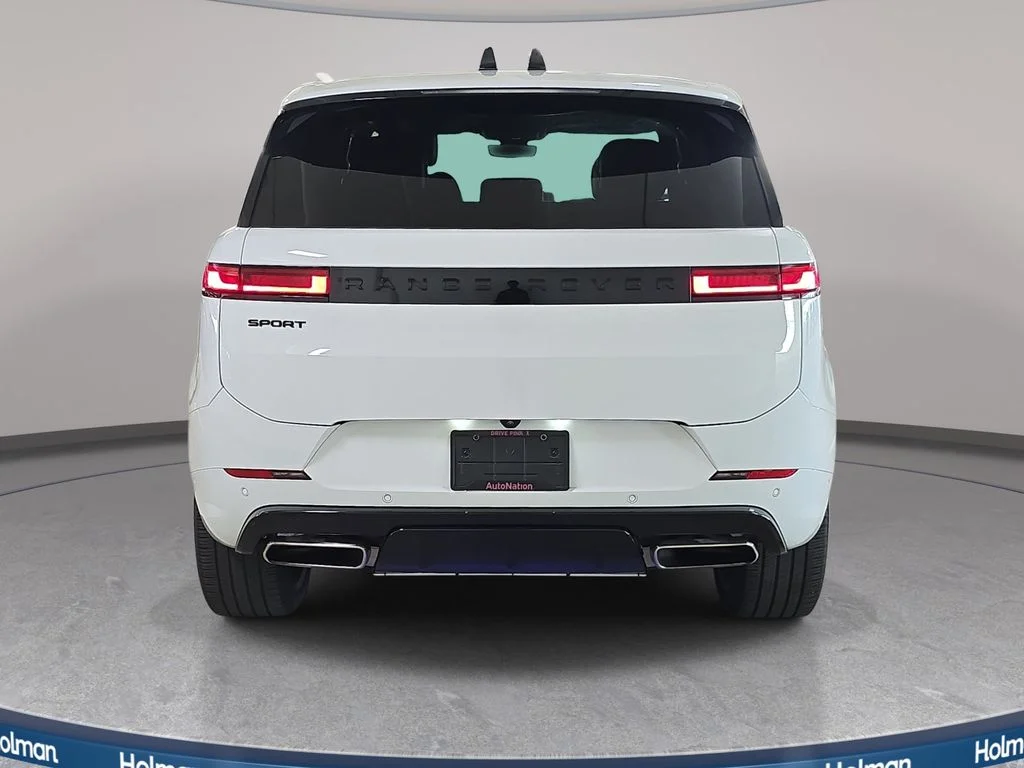Used 2024 White Land Rover Dynamic SE image 8