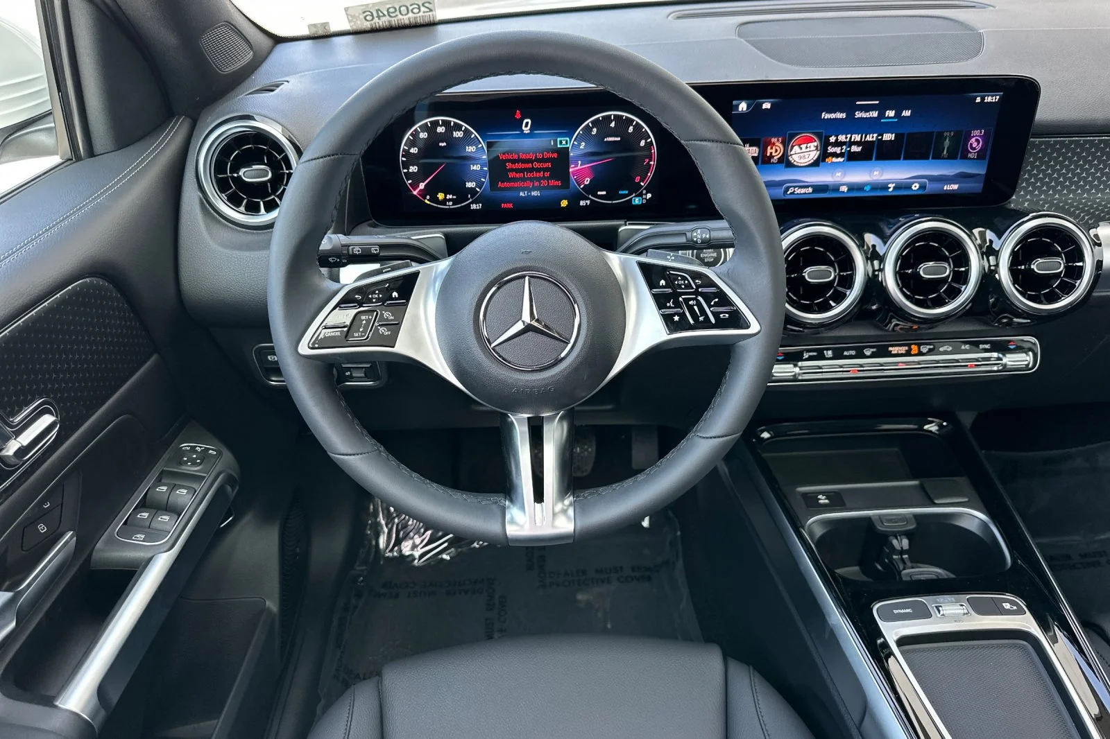 New 2026 Polar White Mercedes-Benz GLB 250 image 11