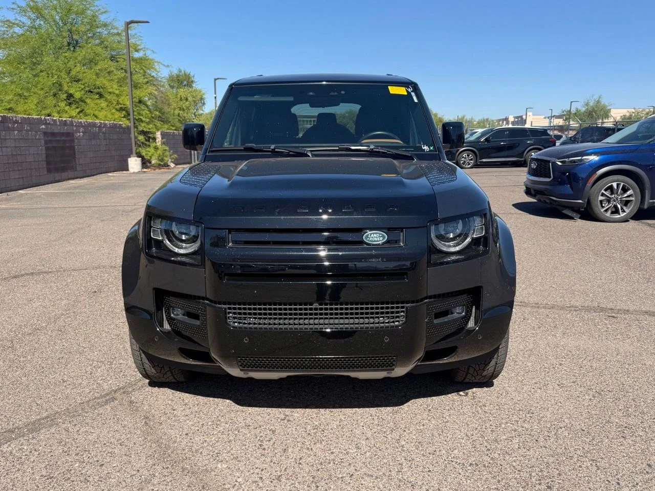 Used 2024  Land Rover X image 1