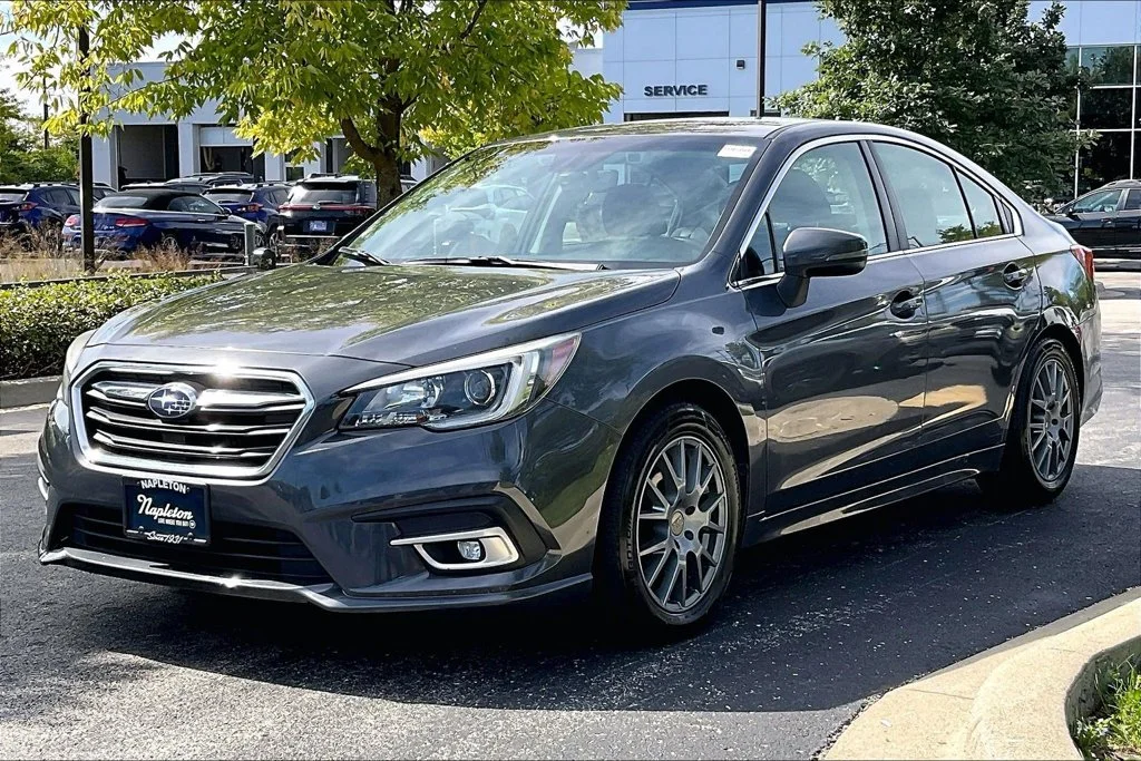 Used 2018 Gray Subaru 2.5i image 15
