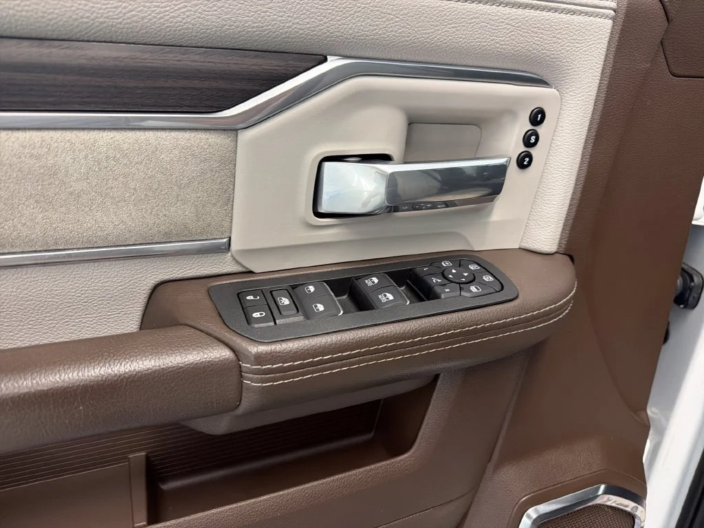 Used 2025 White Ram Laramie image 14
