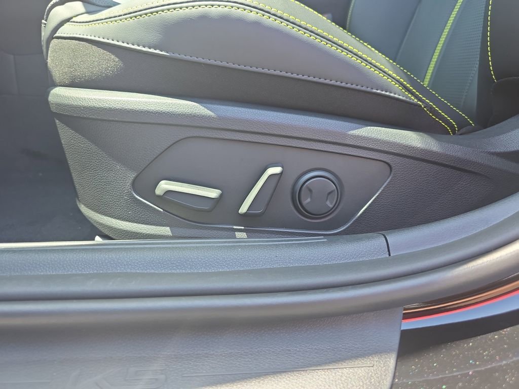 New 2026 Aurora Black Pearl Kia GT image 28