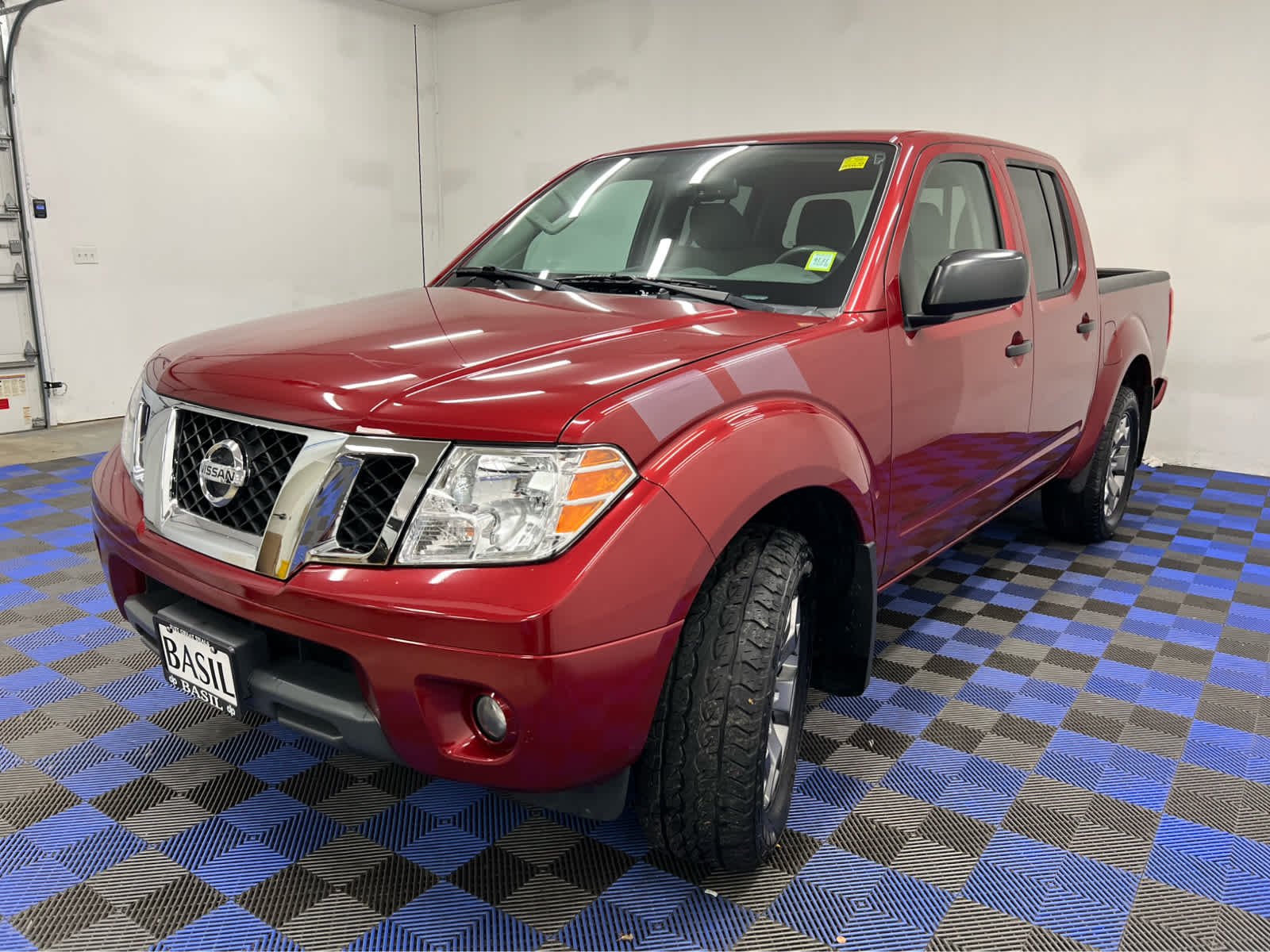 Used 2021 Cayenne Red Metallic Nissan SV image 3