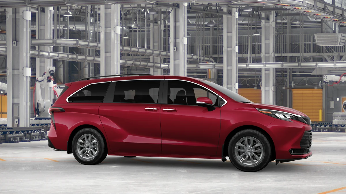 New 2026 Ruby Flare Pearl Toyota XLE image 13
