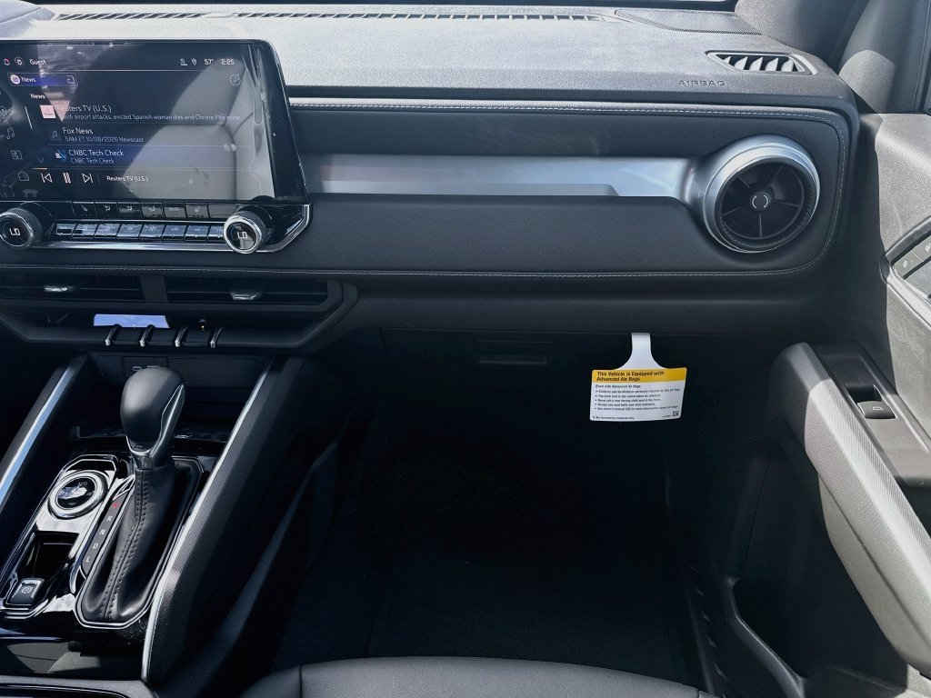 2026 Chevrolet Colorado LT - Photo 24