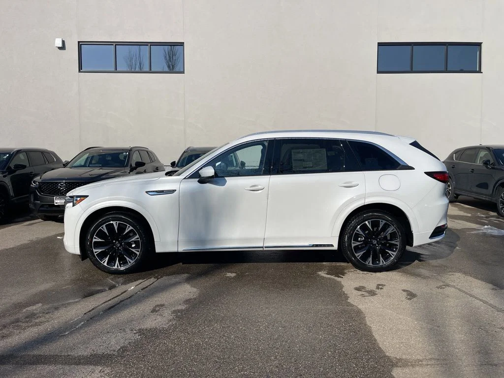 New 2026 Rhodium White Premium Mazda 3.3 Turbo S Premium Plus AWD image 2