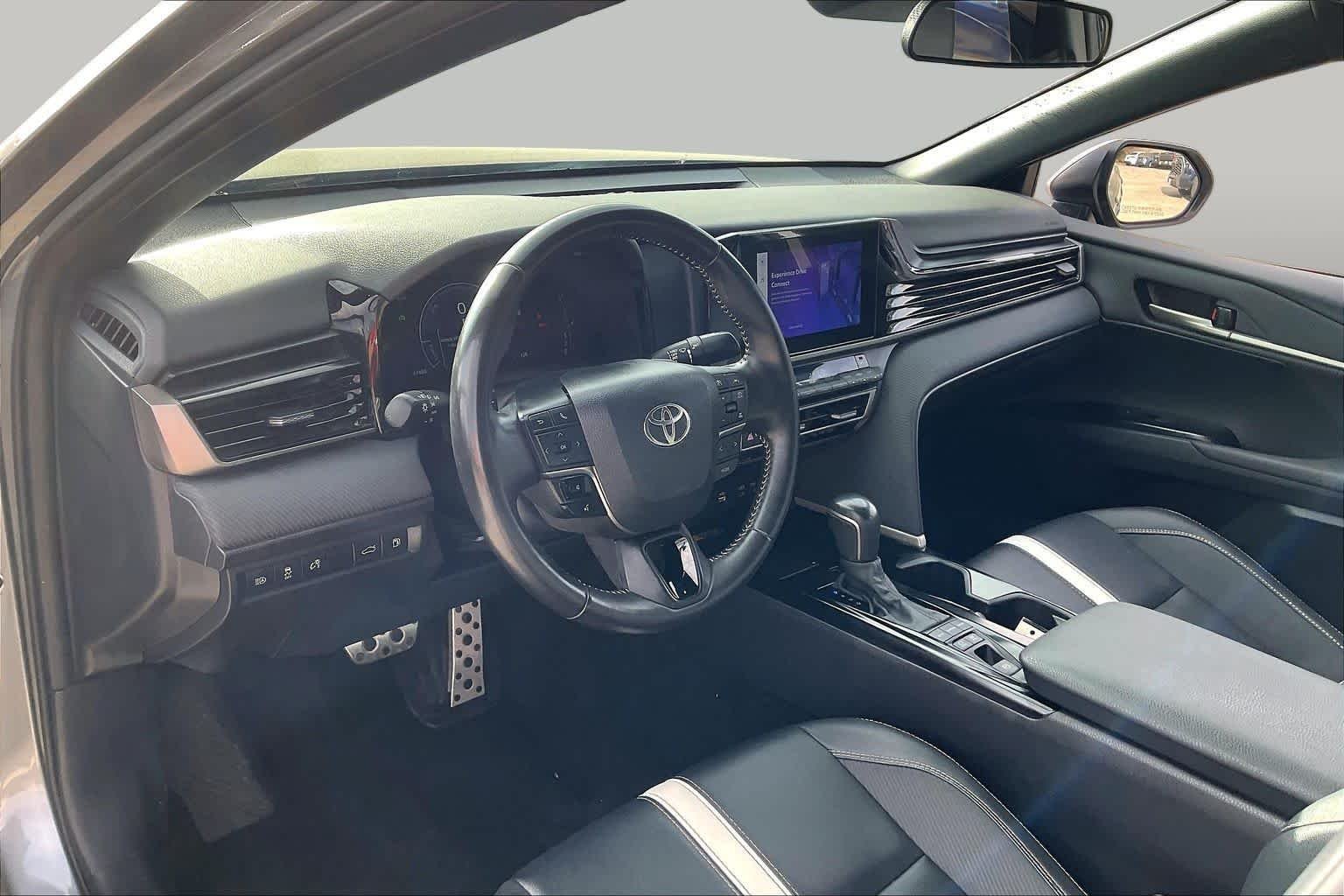 Used 2025 Heavy Metal Toyota SE image 17