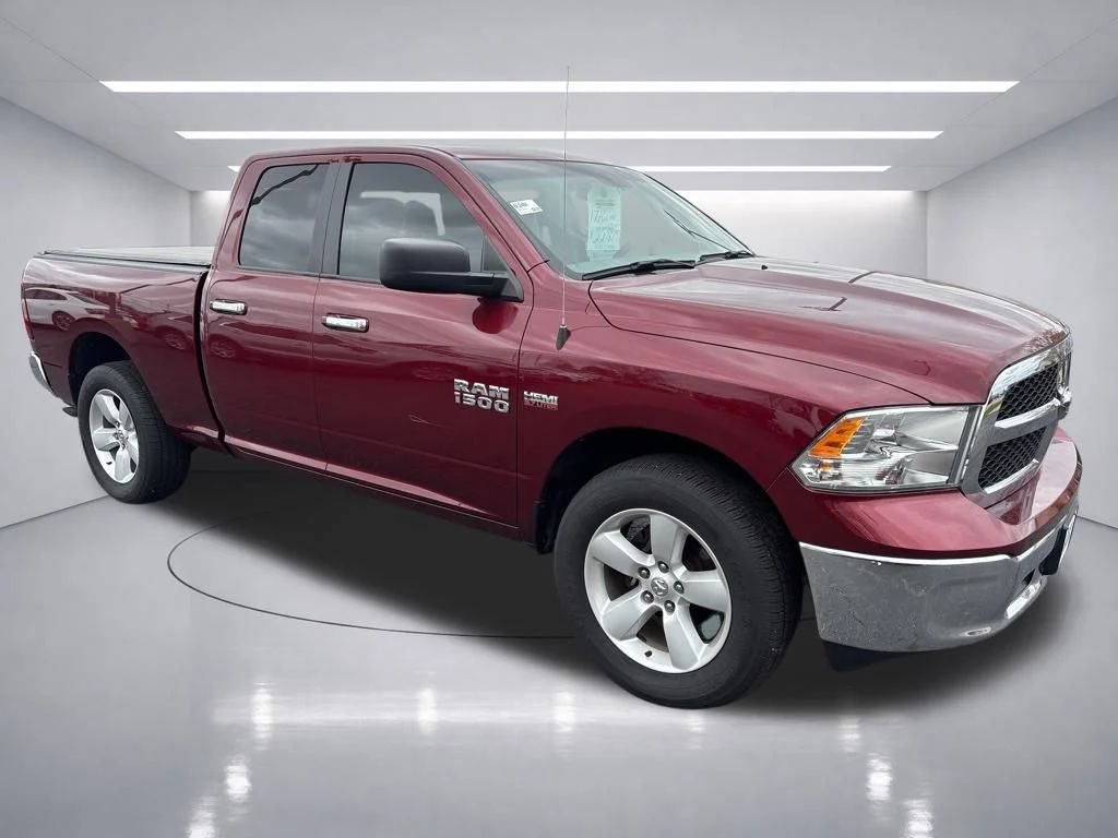 Used 2017 Delmonico Red Pearlcoat Ram SLT image 8
