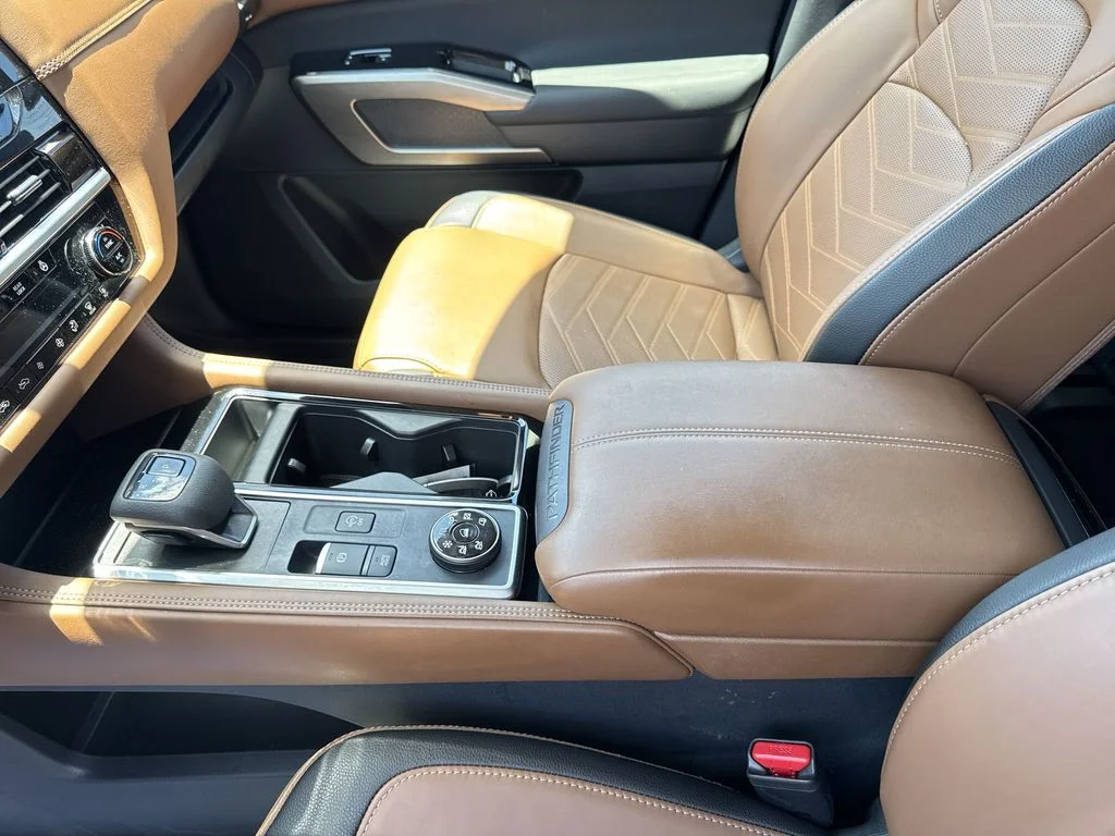 Used 2025 Gray Nissan Platinum image 21
