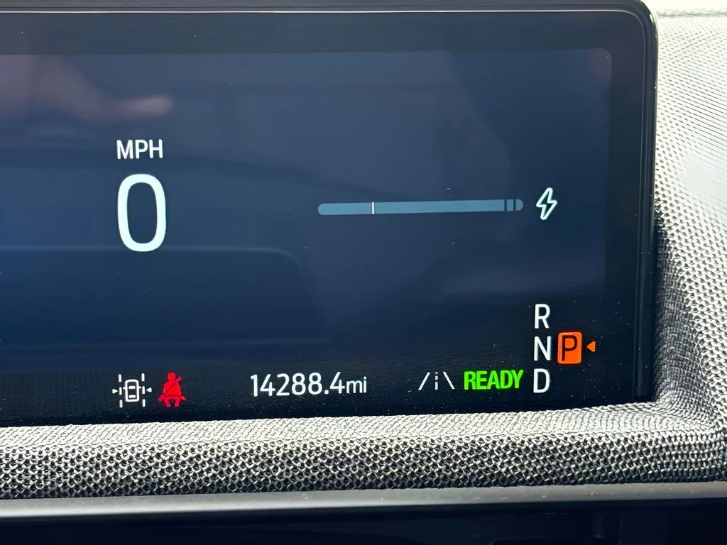 Used 2025 White Ford Premium image 15