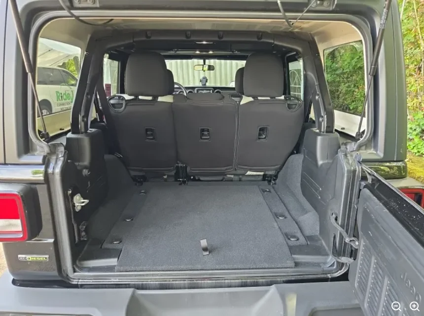Used 2022 Black Jeep Unlimited Willys image 10