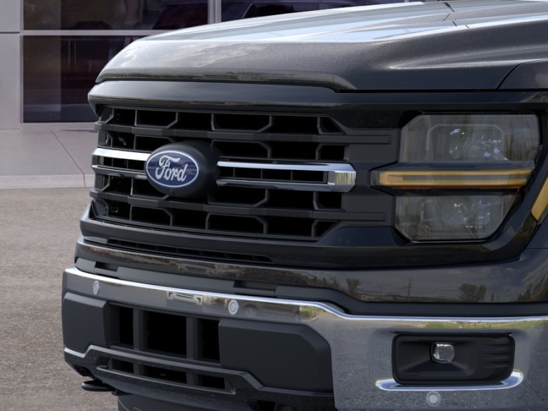 New 2026 Agate Black Metallic Ford XLT image 39