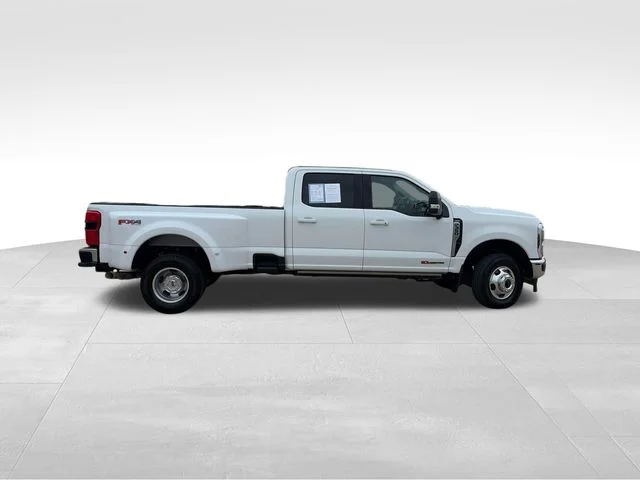 Used 2025 White Ford XL image 7