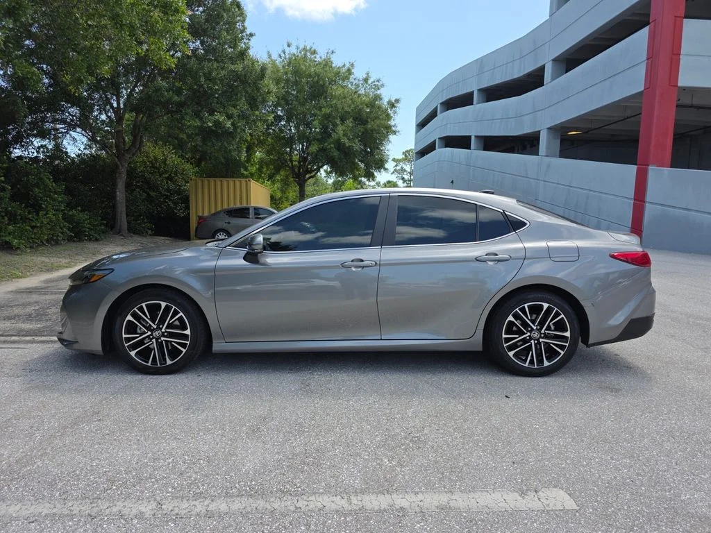 Certified Used 2025  Toyota XLE image 8