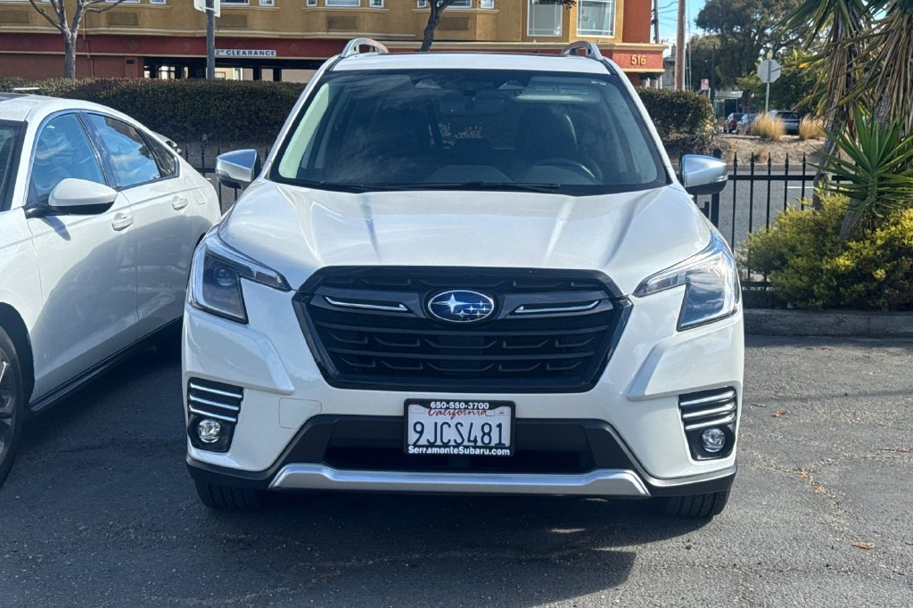 Used 2023 Crystal White Pearl Subaru Touring image 3