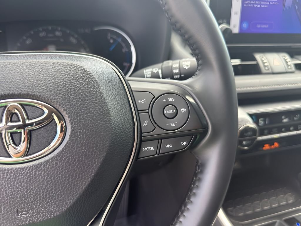 2025 Toyota RAV4 XLE Premium - Photo 20