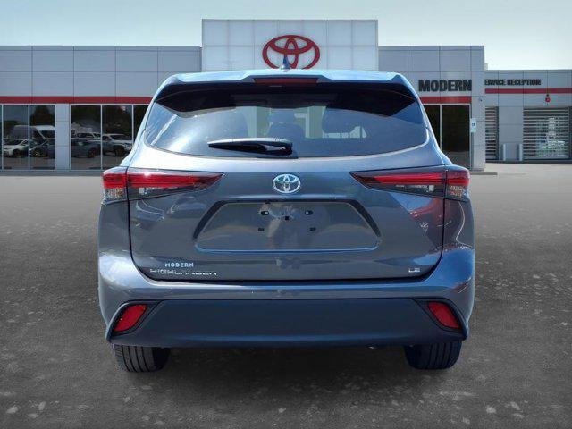 Certified Used 2025 Gray Toyota  image 5