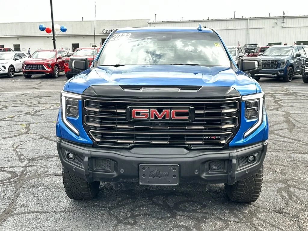 Certified Used 2023 DYNAMIC BLUE METALLIC GMC AT4X image 3