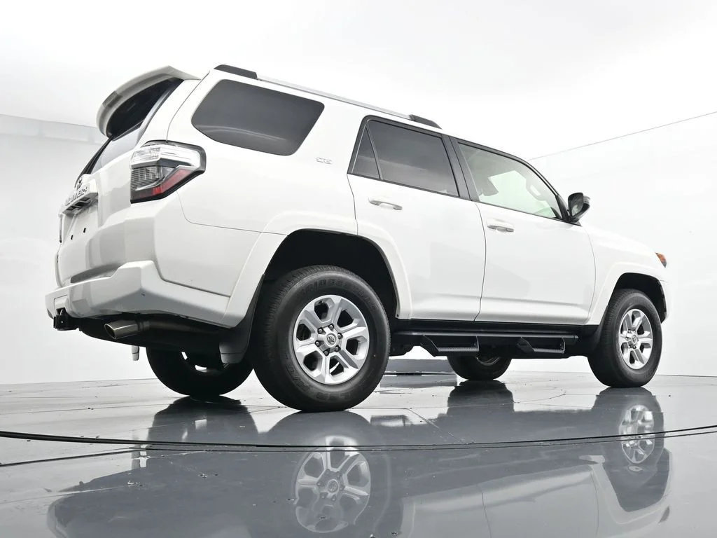 Used 2023 White Toyota SR5 image 23