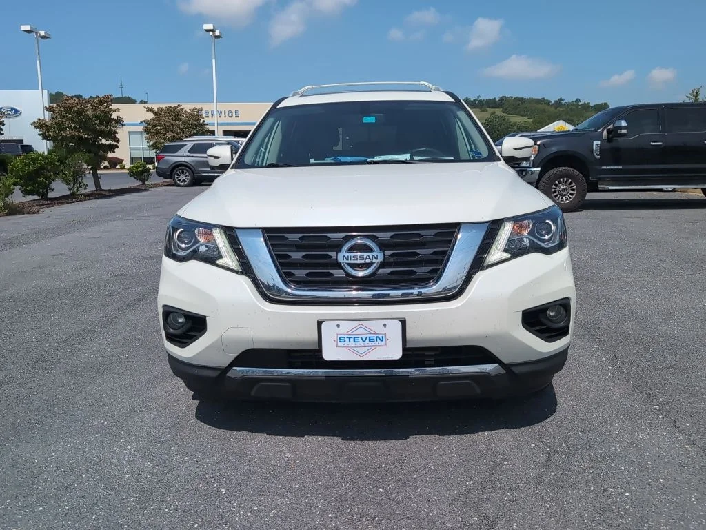 Certified Used 2020 White Nissan Platinum image 2