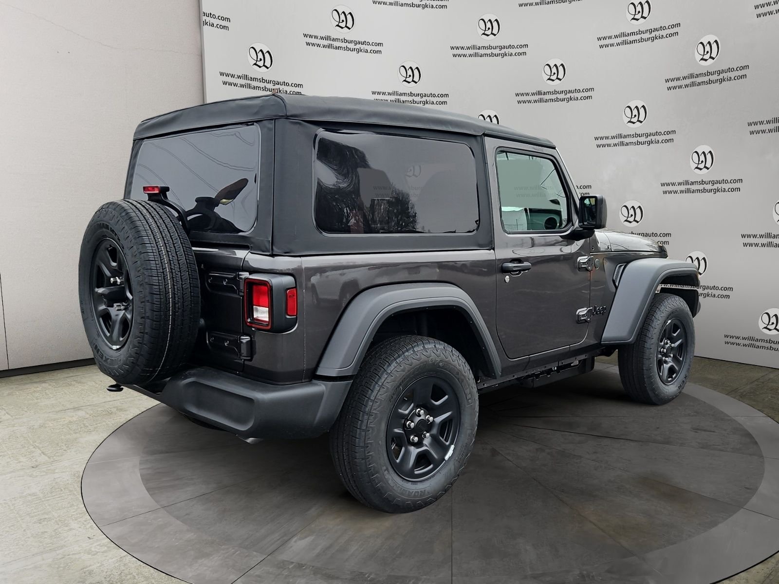 New 2026 Granite Crystal Metallic Clearcoat Jeep Sport image 5