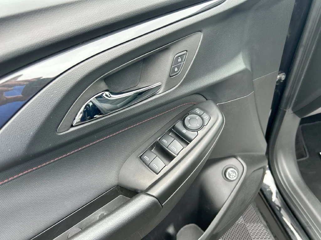 Used 2023 MOSAIC BLACK METALLIC Chevrolet RS image 25
