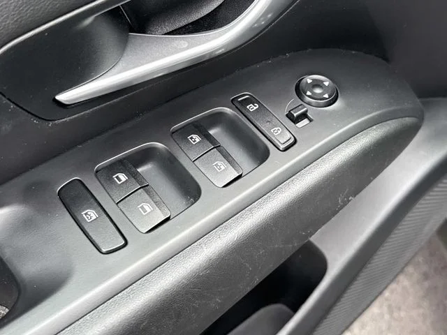 Used 2023 Silver Hyundai SEL image 26