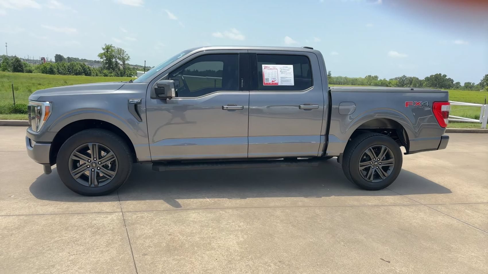 Used 2021 Gray Metallic Ford LARIAT image 5