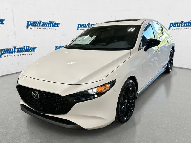 2026 Mazda CX-3 2.5 Carbon Ed. AT 5-Door SKYACTIV AWD's photo