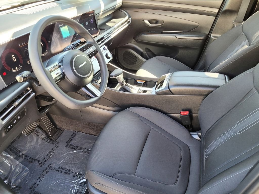 Used 2025 Gray Hyundai SEL image 12