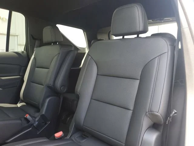 2025 Chevrolet Traverse LT - Photo 10
