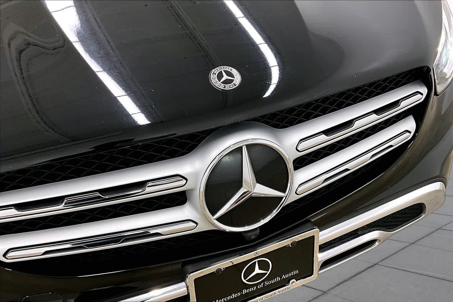 Used 2022 Black Mercedes-Benz GLC 300 image 29