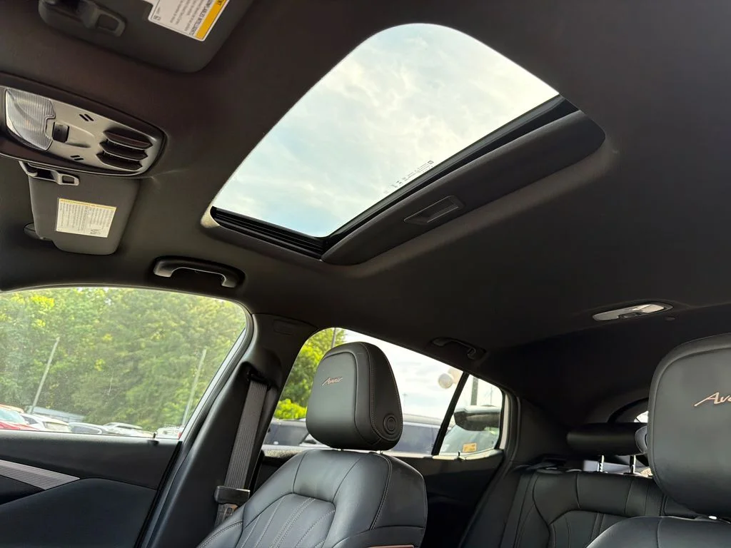Used 2025 White Buick Avenir image 33