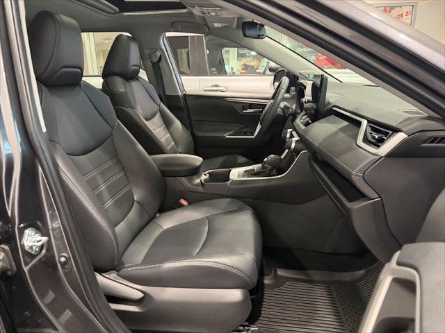 Certified Used 2024 MAGNETIC GRAY MET. Toyota  image 36