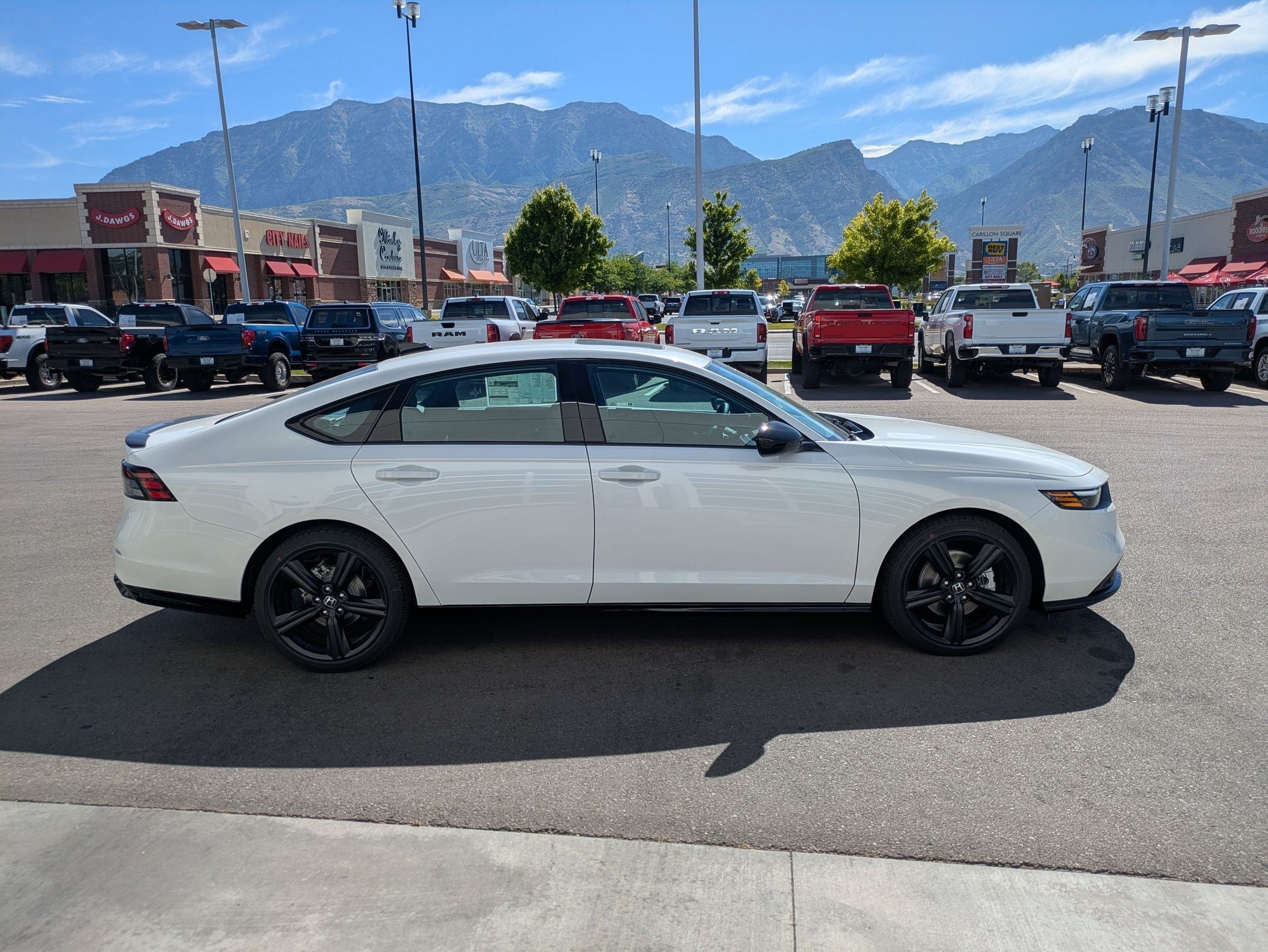 New 2026 Platinum White Pearl Honda Sport-L image 2
