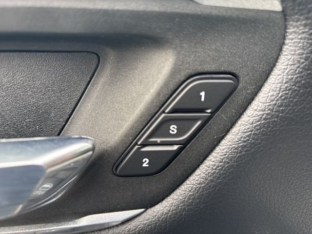 Used 2022 White Ram Laramie image 22