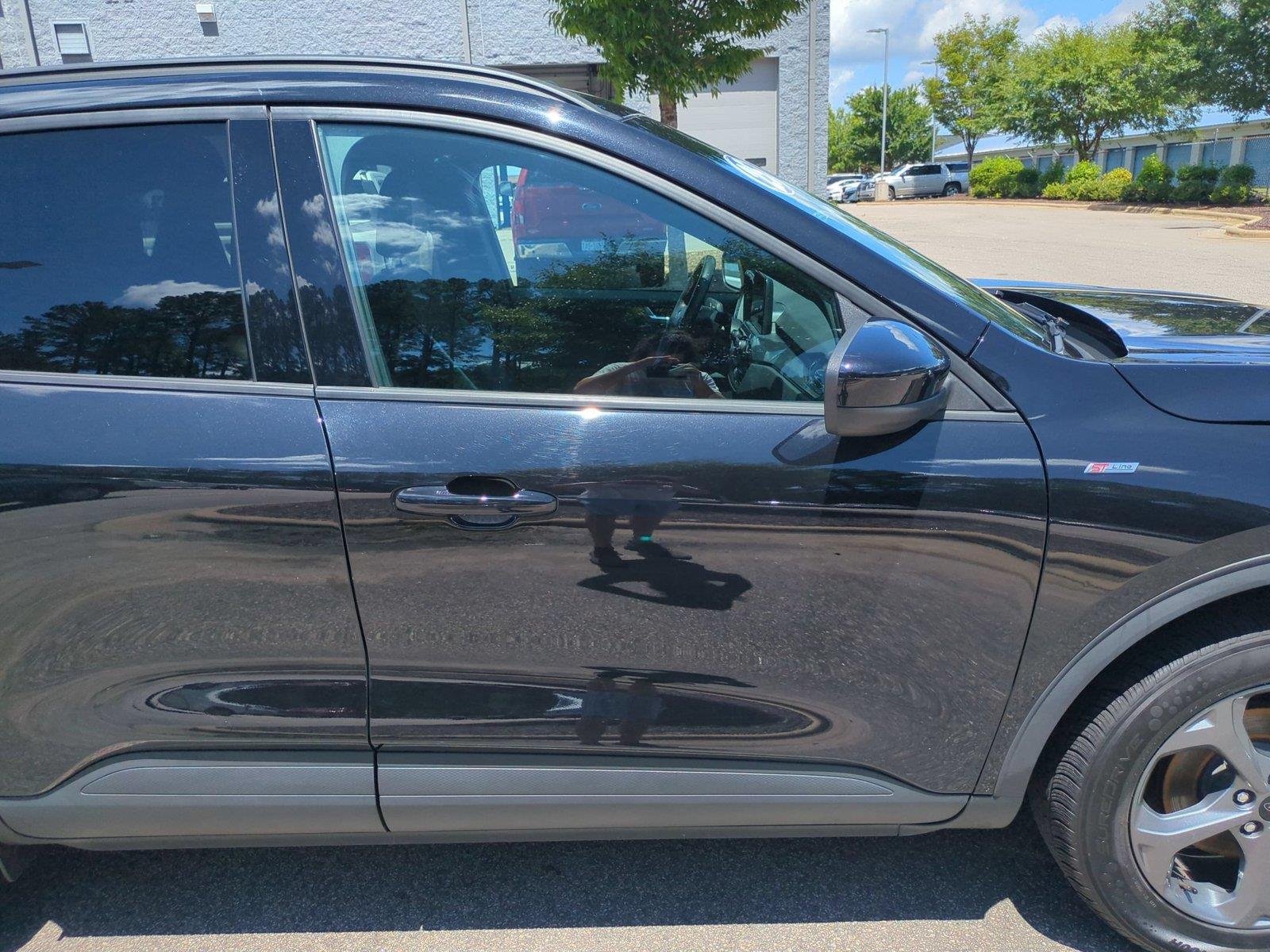 Used 2025 Agate Black Ford ST-Line Select image 35